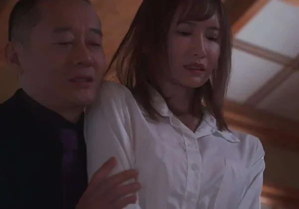 phim sex loan luan ko che Công ty phá sản, vợ phải bán thân để trả nợ cho chồng